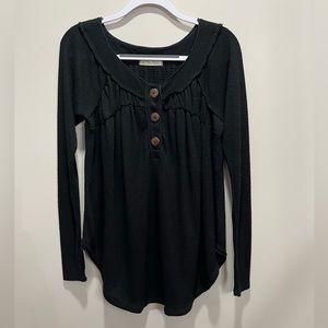 We the Free Black Must Have Henley Size Small
